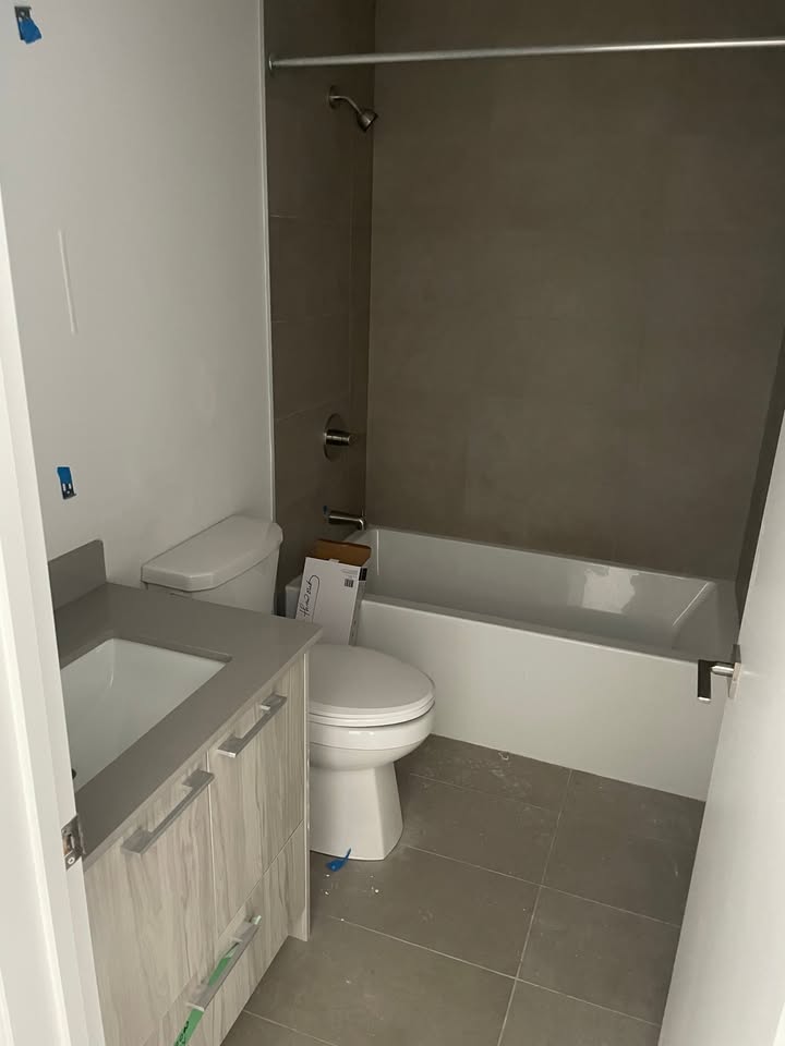 1 Bed 1 Bath - STUDIO Transfer