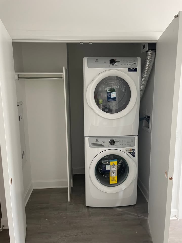1 Bed 1 Bath - STUDIO Transfer
